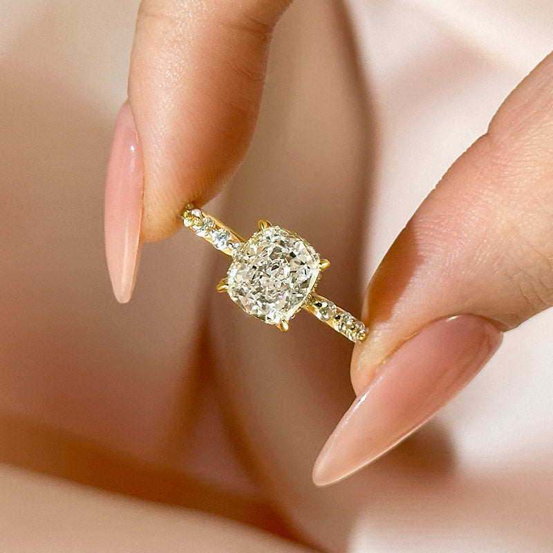 Louily Exquisite 2.0 Carat Cushion Cut Engagement Ring - louilyjewelry