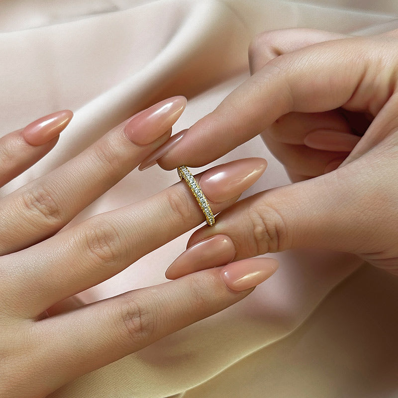 Louily Classic Round Cut Women's Wedding Band - louilyjewelry