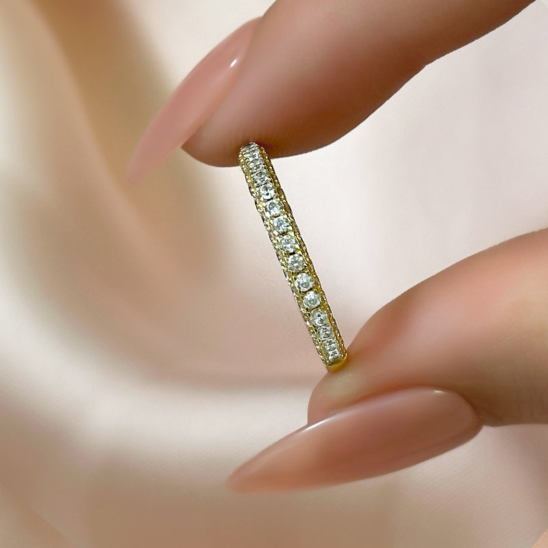 Louily Classic Round Cut Women's Wedding Band - louilyjewelry