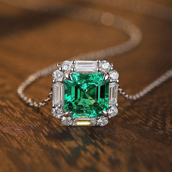 Louily Asscher Cut Green Necklace In Sterling Silver