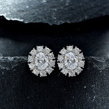 2.0Ct Oval Cut Women Flower Shape Stud Earrings In Sterling Silver