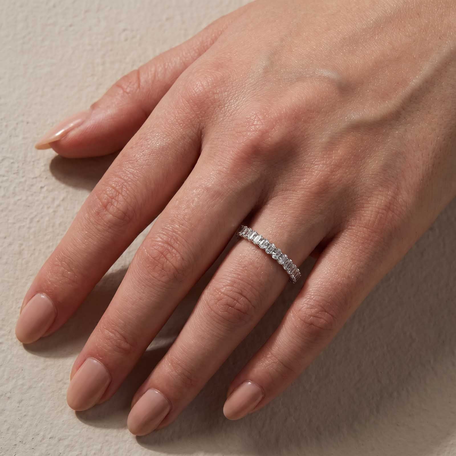 S925 3 Ct Oval Cut Simulated Diamond Wedding Band Ring For Women In Sterling Silver