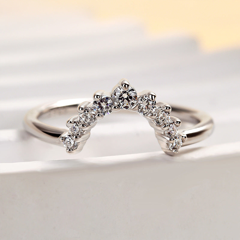 Louily Unique Round Cut Women's Wedding Band - louilyjewelry