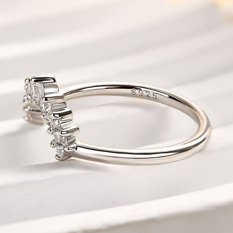 Louily Unique Round Cut Women's Wedding Band - louilyjewelry