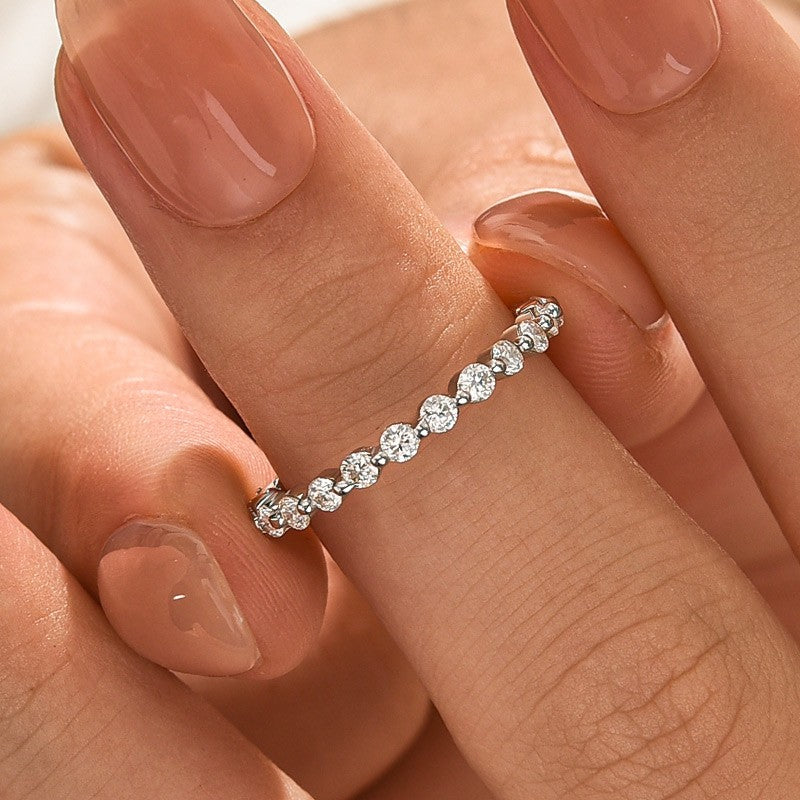 Moissanite 1.2 Ct Round Cut Yellow Gold Anniversary Ring