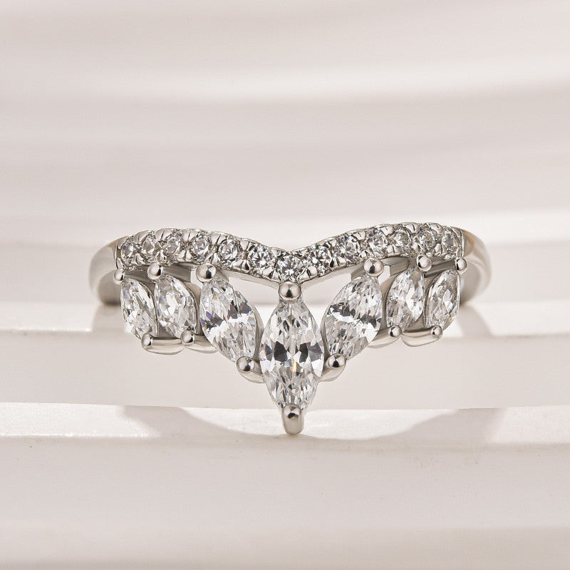 Crown Shaped Curved Design Thin Stacking Wedding Band In Sterling Silver - louilyjewelry