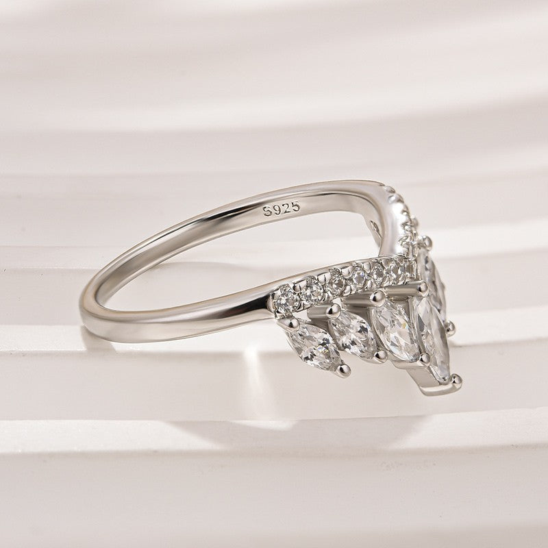 Crown Shaped Curved Design Thin Stacking Wedding Band In Sterling Silver - louilyjewelry