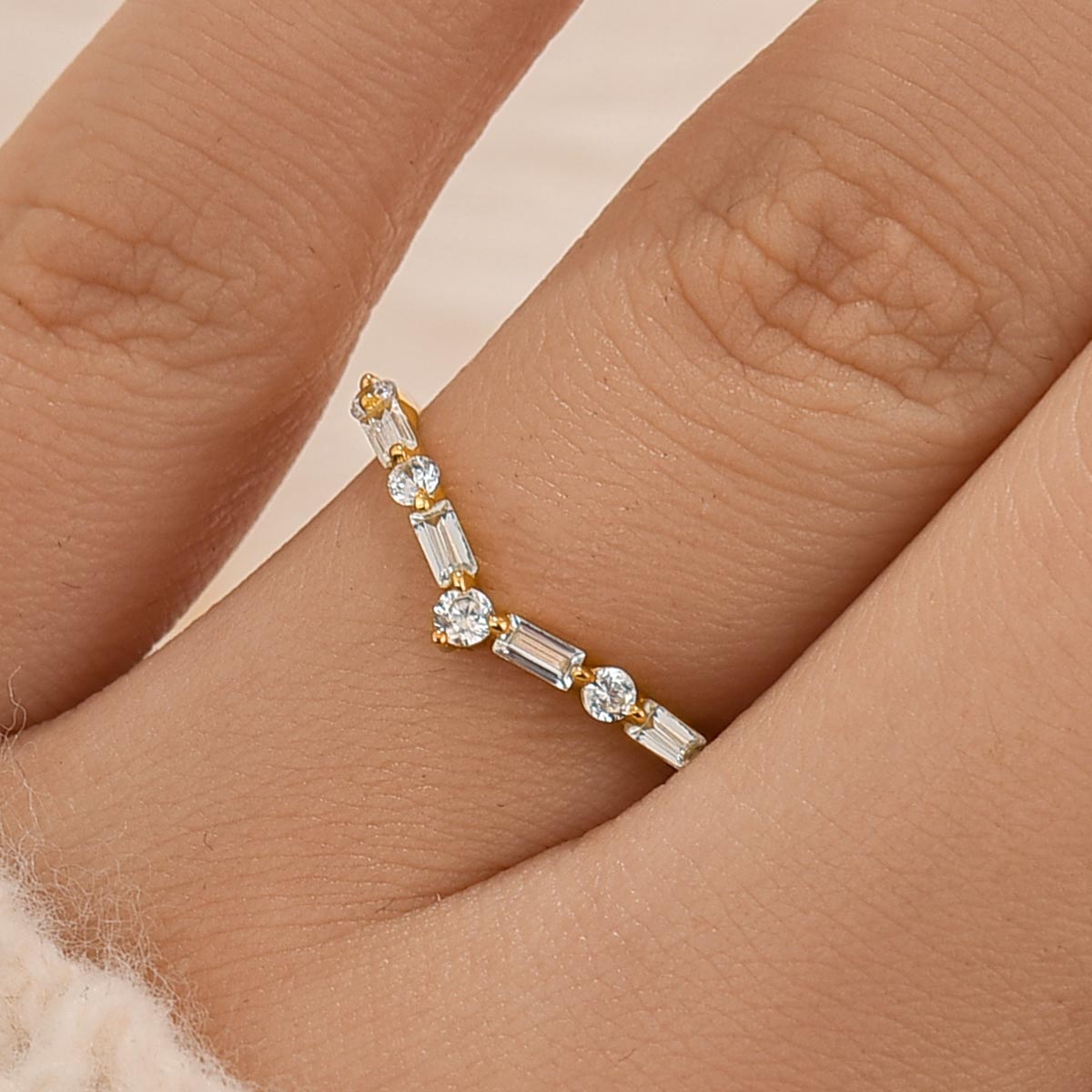 Louily Exclusive V-shaped Design Half Eternity Wedding Band