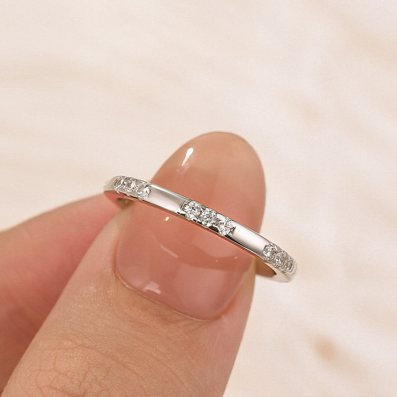 0.2Ct Classic Wedding Band Travel Ring In Sterling Silver With Round Cut Stone