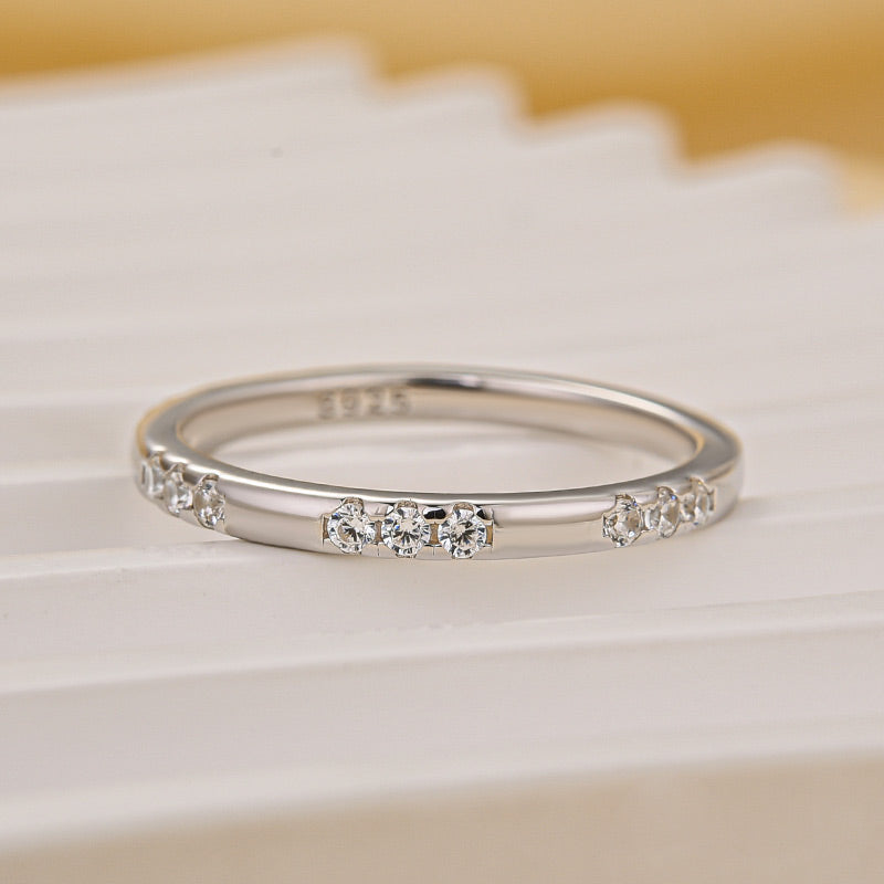 0.2Ct Classic Wedding Band Travel Ring In Sterling Silver With Round Cut Stone