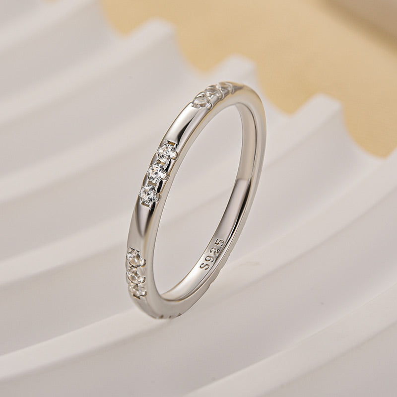0.2Ct Classic Wedding Band Travel Ring In Sterling Silver With Round Cut Stone