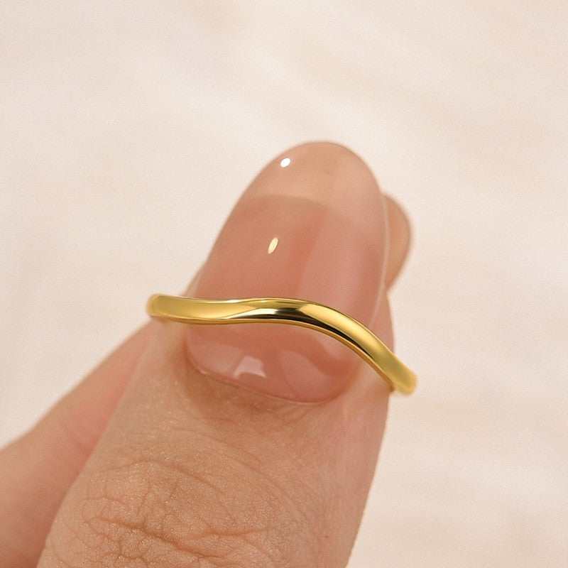 Curved Plain Wedding Band In Sterling Silver For Everyday Wear