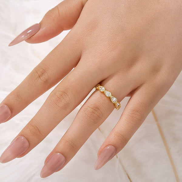 2.1Ct Luxe Pear Cut Bezel Wedding Band In Sterling Silver - louilyjewelry