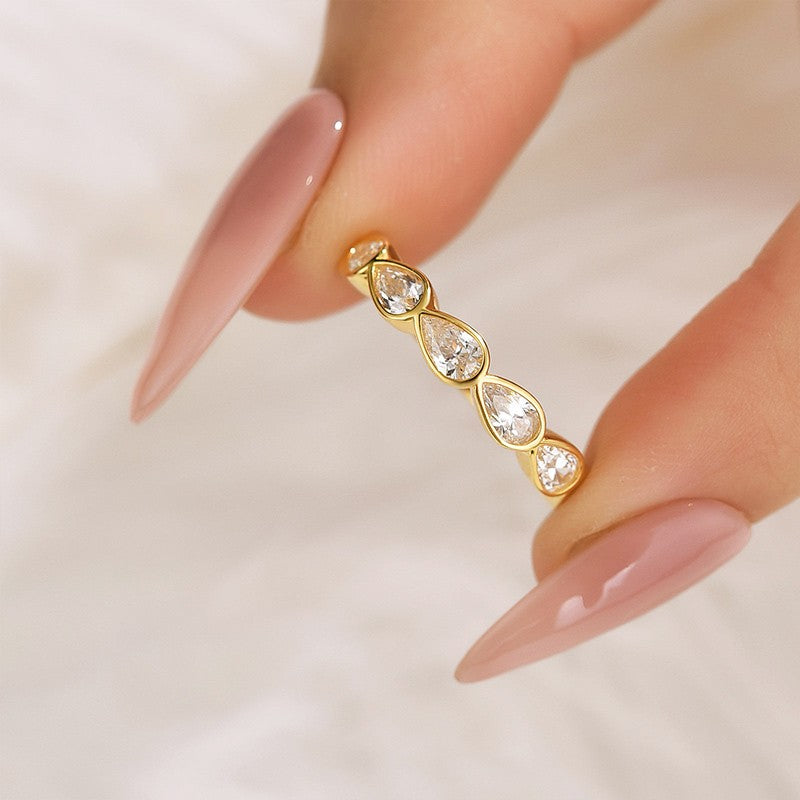 2.1Ct Luxe Pear Cut Bezel Wedding Band In Sterling Silver - louilyjewelry