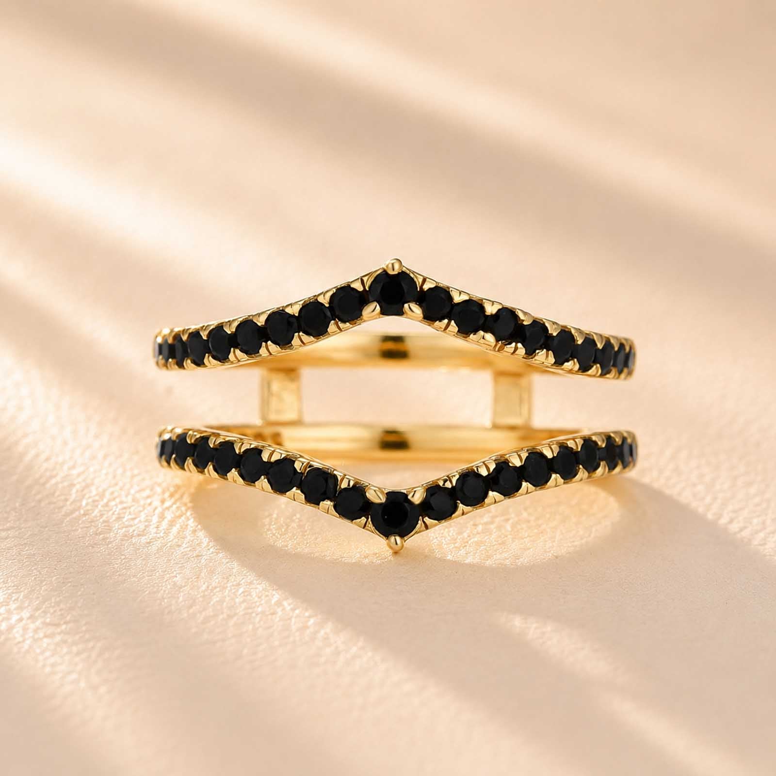 S925 V-Shaped Black Stone Pavé Enhancer Wedding Band Fashion Statement Ring