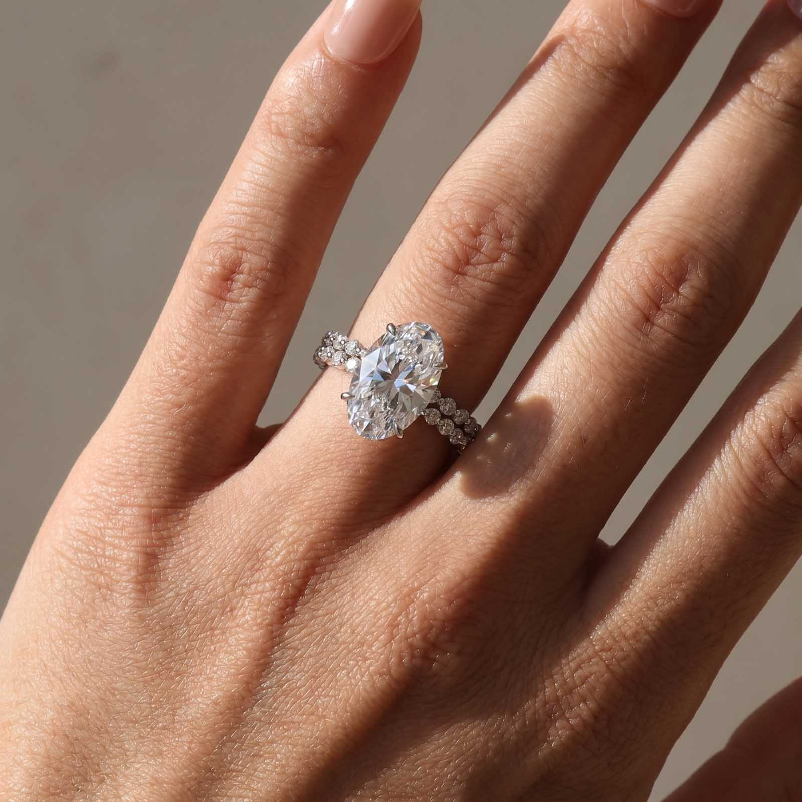 S925 6.0CT Oval Cut Engagement Ring in Sterling Silver with Classic Round Cut Half Eternity Thin Wedding Band