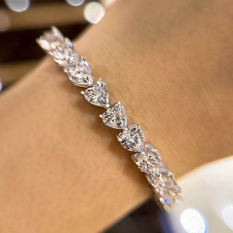 Louily Stunning Heart Cut Bracelet for Women In White Gold - louilyjewelry