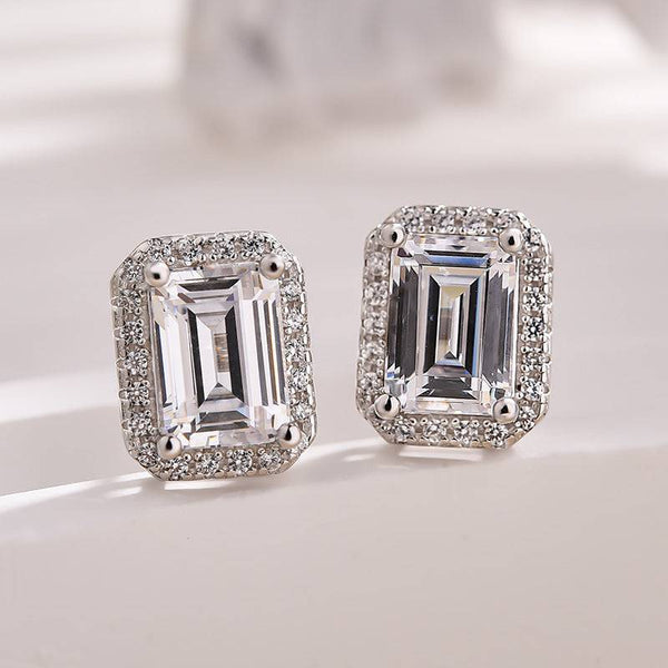 3.0 Carat Halo Sparkle Women's Stud Earrings In Sterling Silver