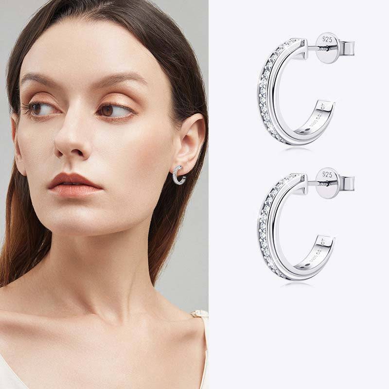 Louily Moissanite Classic Round Cut Curved Stud Earrings - louilyjewelry