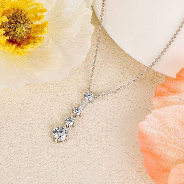 Louily Special Round Cut Moissanite Pendant Necklace