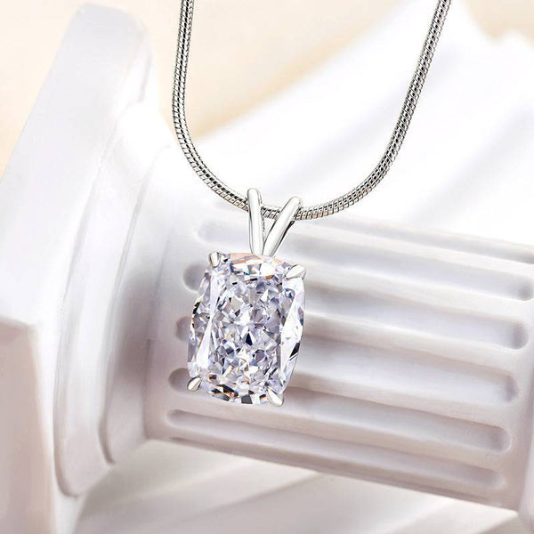 Louily Timeless Crushed Ice Cushion Cut Pendant Necklace