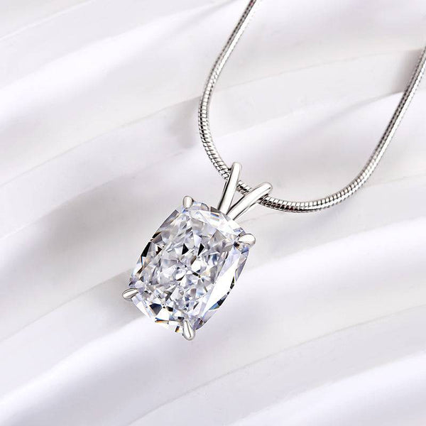 Louily Timeless Crushed Ice Cushion Cut Pendant Necklace