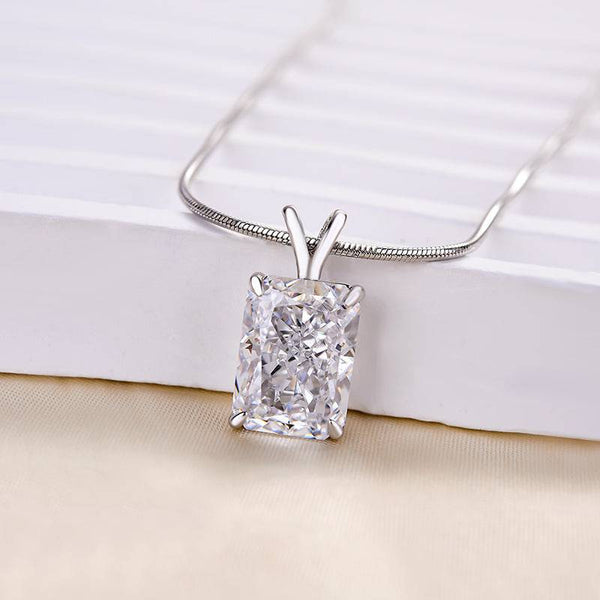 Louily Timeless Crushed Ice Radiant Cut Pendant Necklace In Sterling Silver