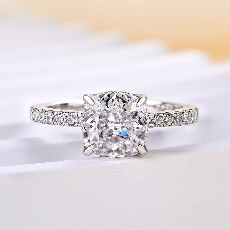 Louily 1.5 Carat Cushion Cut White Sapphire Women's Engagement Ring - louilyjewelry