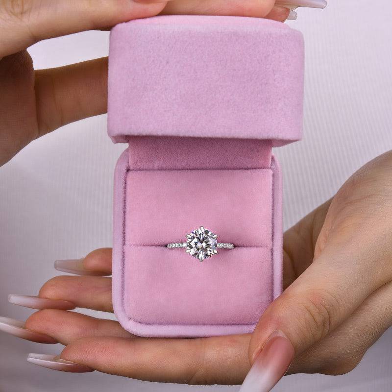 Louily Classic 6 Prong Round Cut Simulated Diamonds Engagement Ring - louilyjewelry