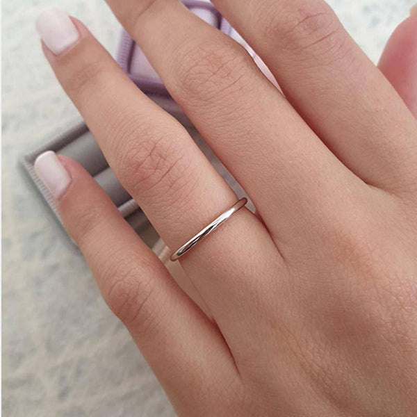 Louily Simple Wedding Band For Women In Sterling Silver