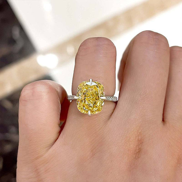 Louily Elegant 6.0 Carat Radiant Cut Yellow Sapphire Engagement Ring In Sterling Silver
