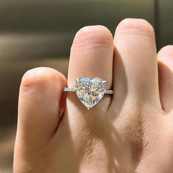 Moissanite Elegant Heart Cut Engagement Ring For Women In Sterling Silver