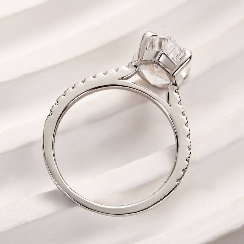 Louily Elegant Pear Cut Simulated Diamond Engagement Ring In Sterling Silver - louilyjewelry