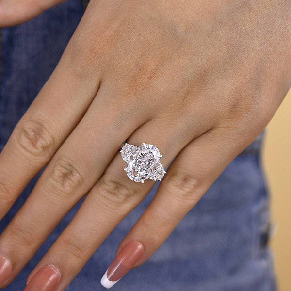 Louily Excellent Crushed Ice Oval Cut Three Stone Engagement Ring