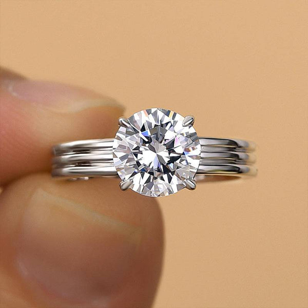 Louily Exclusive Three Shank Round Cut Engagement Ring