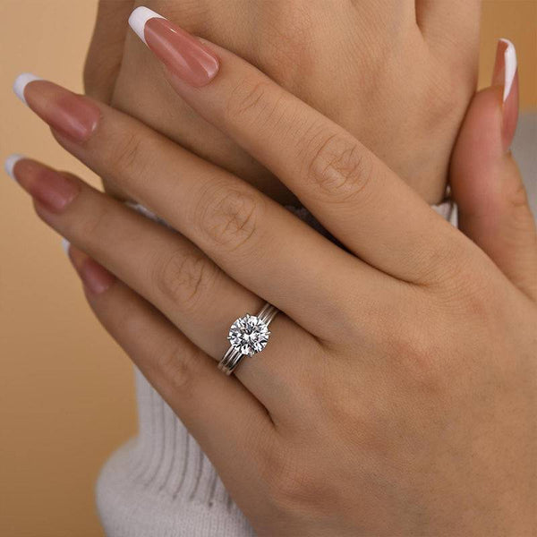 Louily Exclusive Three Shank Round Cut Engagement Ring