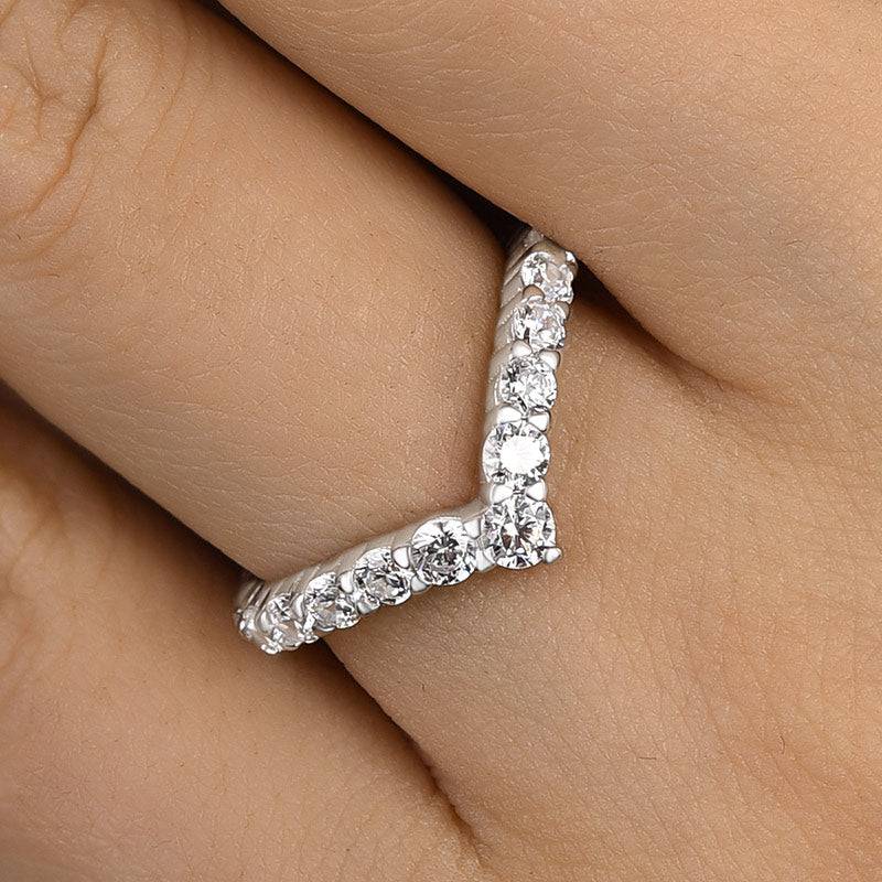 Louily Exclusive V-shaped Design Full Wedding Band - louilyjewelry