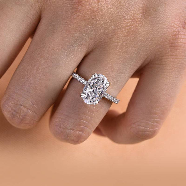 Louily Gorgeous Oval Cut Simulated Diamond Engagement Ring In Sterling Silver