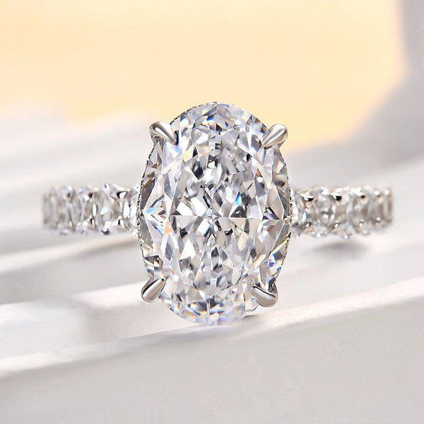 Louily Gorgeous Oval Cut Simulated Diamond Engagement Ring In White Gold