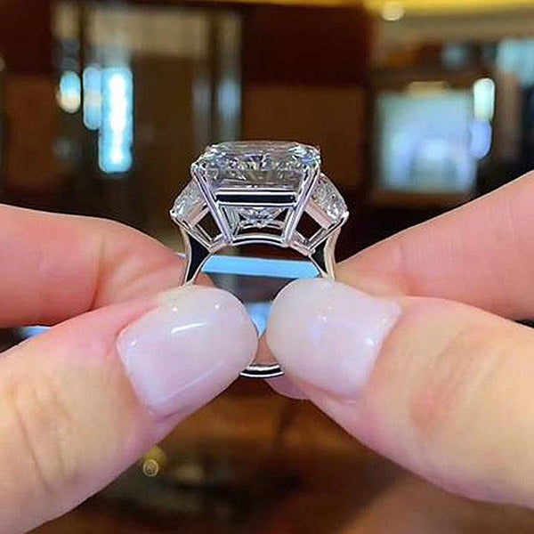 Louily Luxurious Crushed Ice Hybrid Radiant Cut Three Stone Engagement Ring