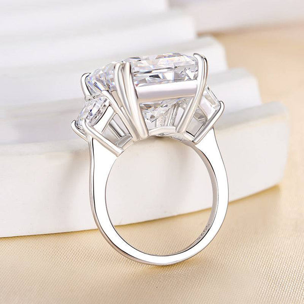 Louily Luxurious Crushed Ice Hybrid Radiant Cut Three Stone Engagement Ring