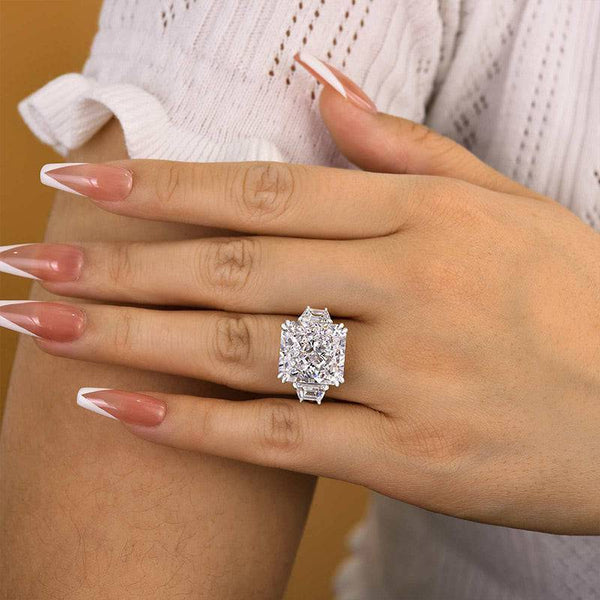 Louily Luxurious Crushed Ice Hybrid Radiant Cut Three Stone Engagement Ring