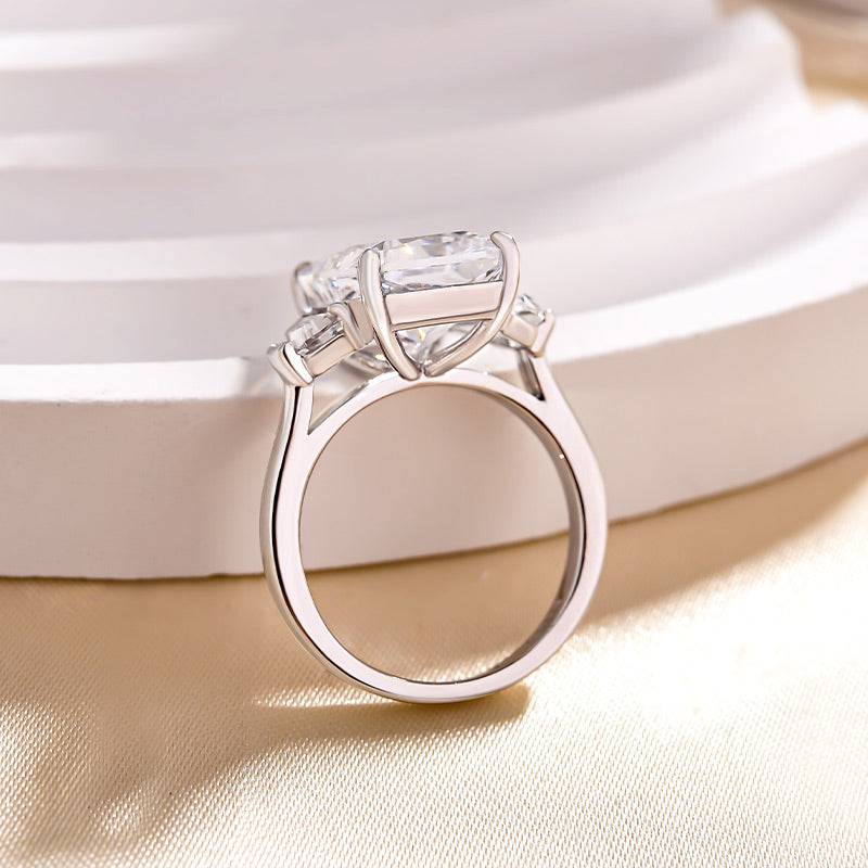 Louily Luxurious Crushed Ice Radiant Cut Three Stone Engagement Ring - louilyjewelry