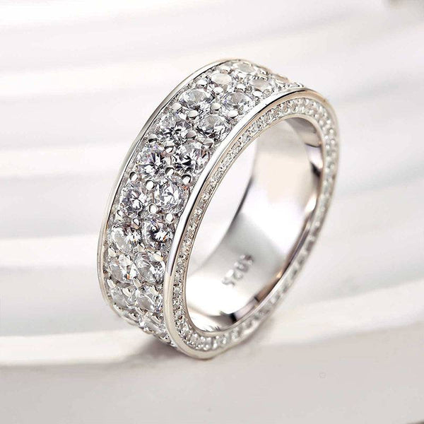 Louily Luxurious Pave Women's Wedding Band