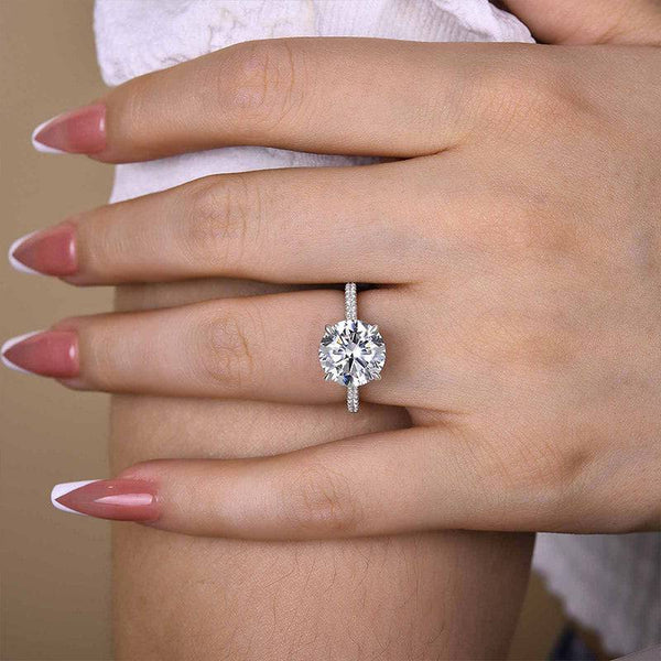 Louily Luxurious Round Cut 4 Prong Engagement Ring For Women In Sterling Silver