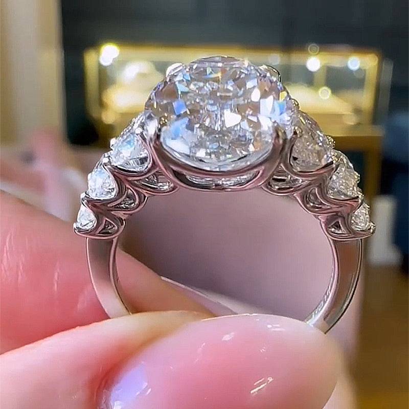 Louily Luxury Crushed Ice Oval Cut Seven Stone Engagement Ring - louilyjewelry