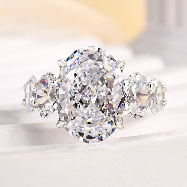 Louily Luxury Crushed Ice Oval Cut Seven Stone Engagement Ring