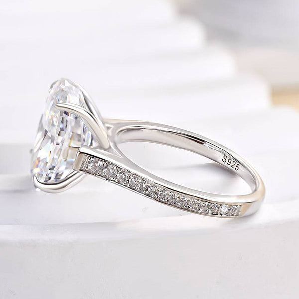 Louily Luxury Oval Cut Simulated Diamond Engagement Ring In Sterling Silver