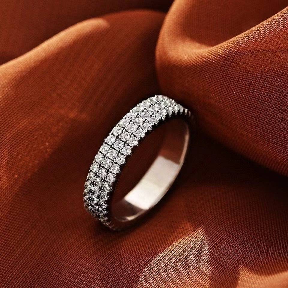 Louily Luxury Pave Women's Wedding Band In Sterling Silver - louilyjewelry