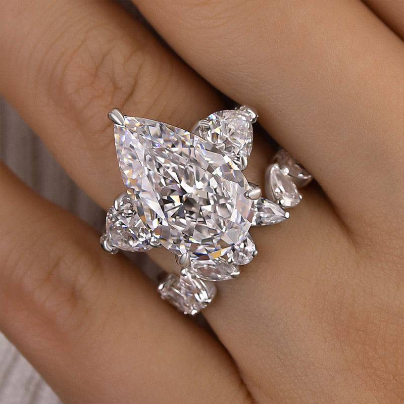Louily Luxury 8.0 Ct Pear Cut Three Stone Wedding Set - louilyjewelry